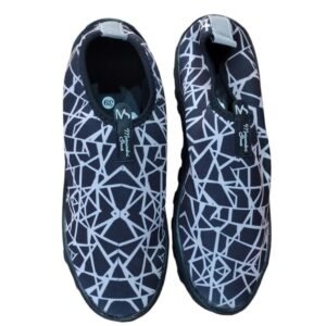 SAPATILHA NAUTICA PRETA/BRANCA NUMERACAO 39