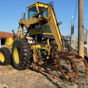 CARREGADEIRA JOHN DEERE 6405 ANO 2005